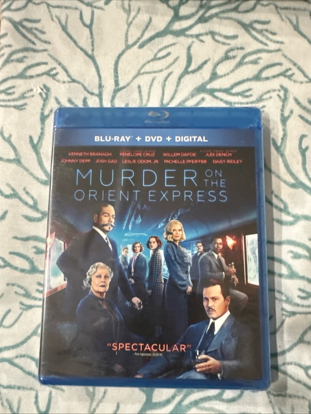 Murder on the Orient Express Blu-ray + DVD + Digital - Blue Case